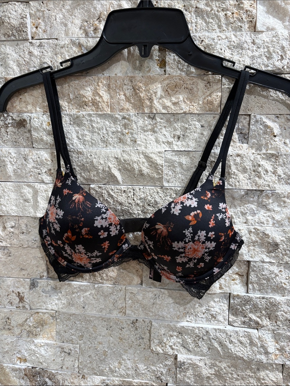 Victoria's Secret Black Floral Push-Up Bra with Coral Accents 32 B